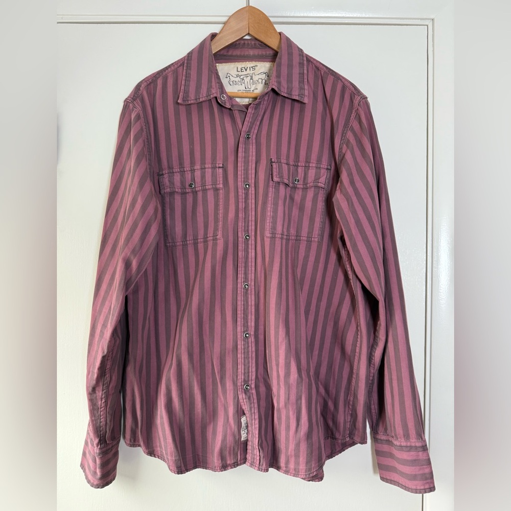Vintage Levi’s Striped Snap Button Front Long Sleeve Shirt Purple Red Size Large